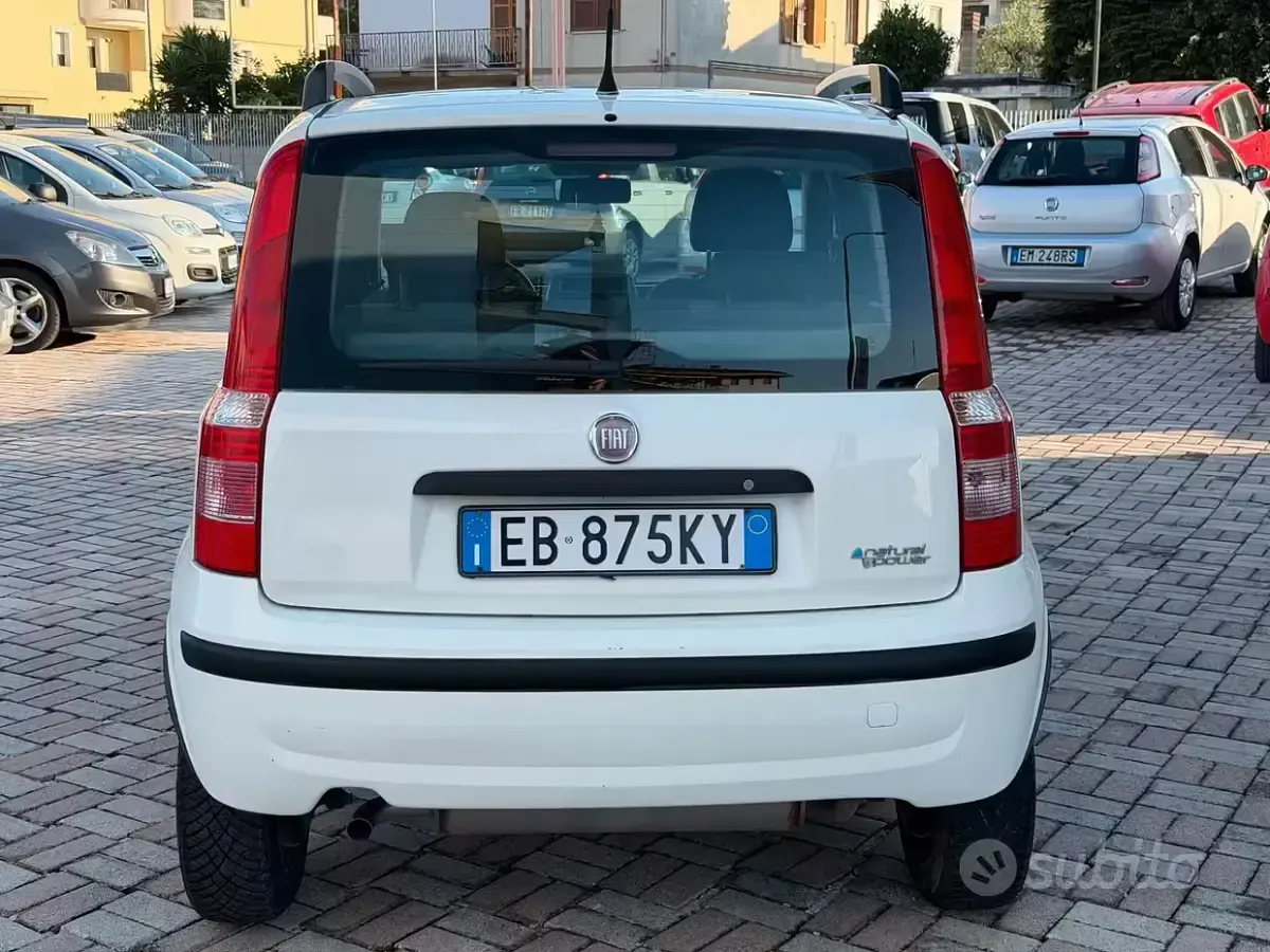 Usata Fiat Panda Classica 69 CV (50 kW) 2012 Bianco Utilitaria
