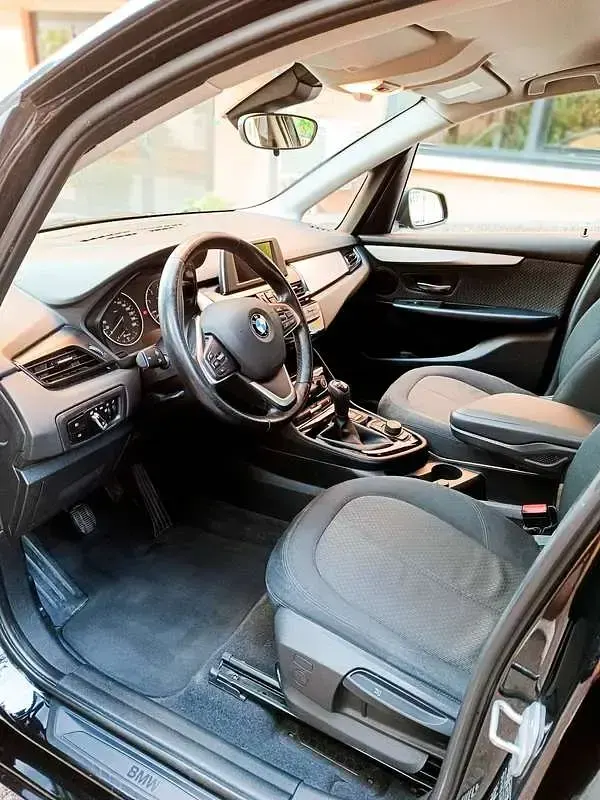 Usata BMW 216 Active Tourer Advantage 116 CV (85 kW) 2014 Nero Monovolume