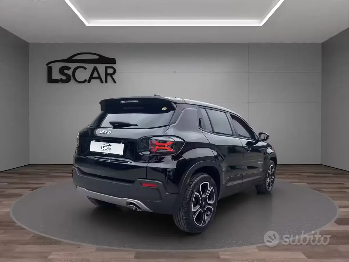 Usata Jeep Avenger Summit 101 CV (74 kW) 2023 Nero SUV