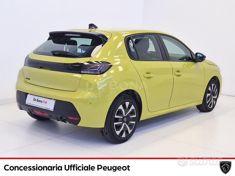 Usata Peugeot 208 Active 75 CV (55 kW) 2024 Giallo Utilitaria