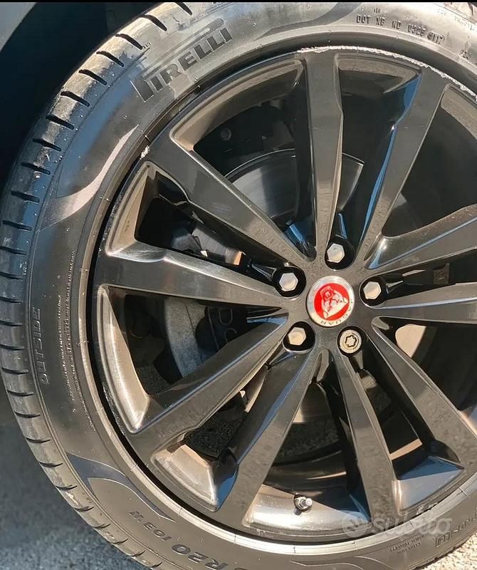 Usata Jaguar E-Pace 150 CV (110 kW) 2019 Bianco SUV