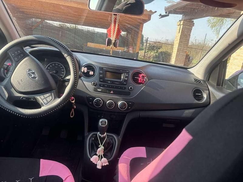 Usata Hyundai i10 83 CV (61 kW) 2018 Bianco Utilitaria