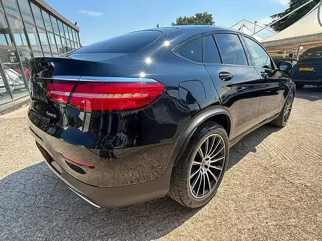 Usata Mercedes GLC250 Premium Plus 204 CV (150 kW) 2019 Nero SUV