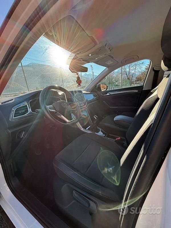 Usata VW T-Roc 115 CV (84 kW) 2024 Bianco SUV