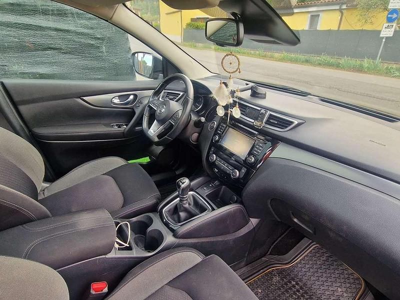 Usata Nissan Qashqai N-Connecta 110 CV (80 kW) 2017 Nero SUV