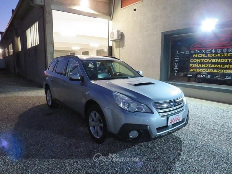 Usata Subaru Legacy 150 CV (110 kW) 2013 Gray Station wagon