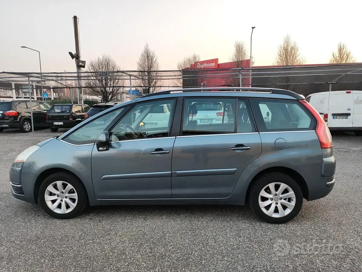 Usata Citroën Grand C4 Picasso Style 120 CV (88 kW) 2009 Grigio Monovolume