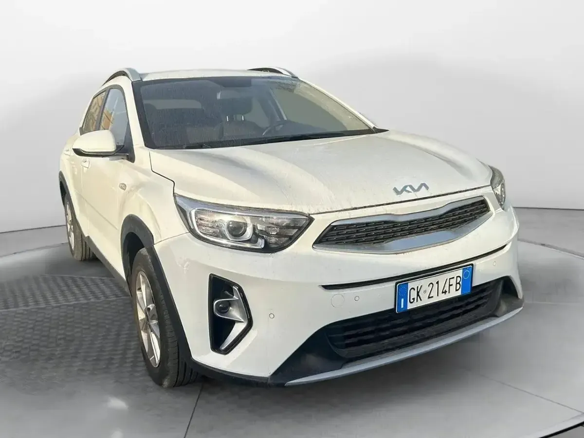 Usata Kia Stonic Urban 84 CV (61 kW) 2022 Bianco SUV