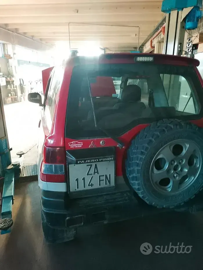 Usata Mitsubishi Pajero 120 CV (88 kW) 2000 Rosso SUV