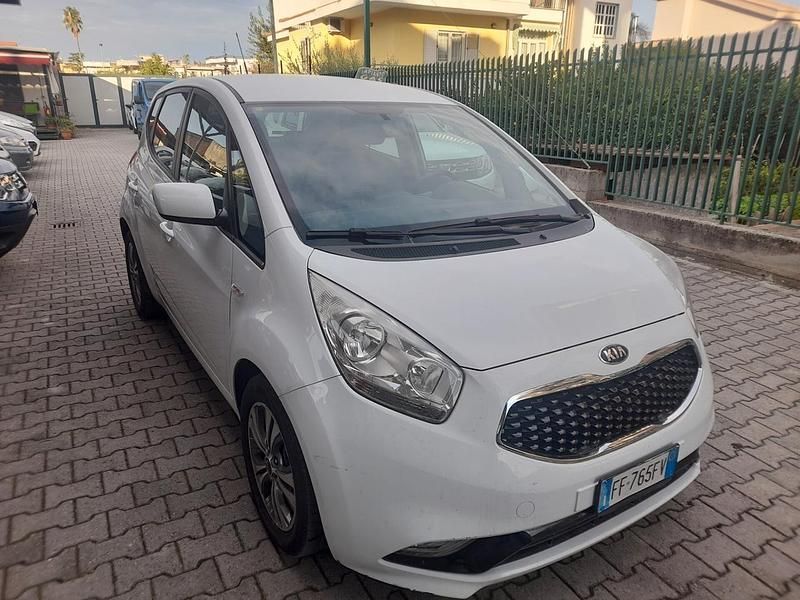 Usata Kia Venga 89 CV (65 kW) 2016 Bianco Utilitaria