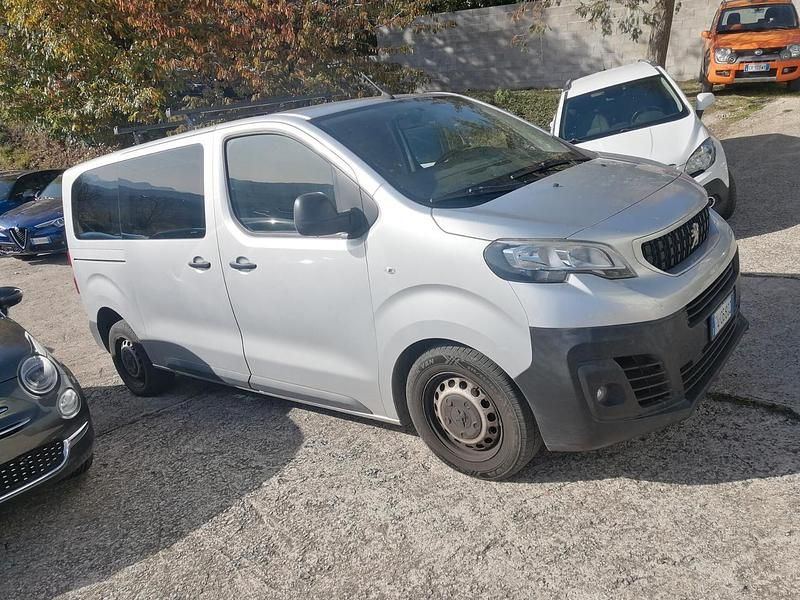 Usata Peugeot Expert 115 CV (84 kW) 2017 Argento Furgone