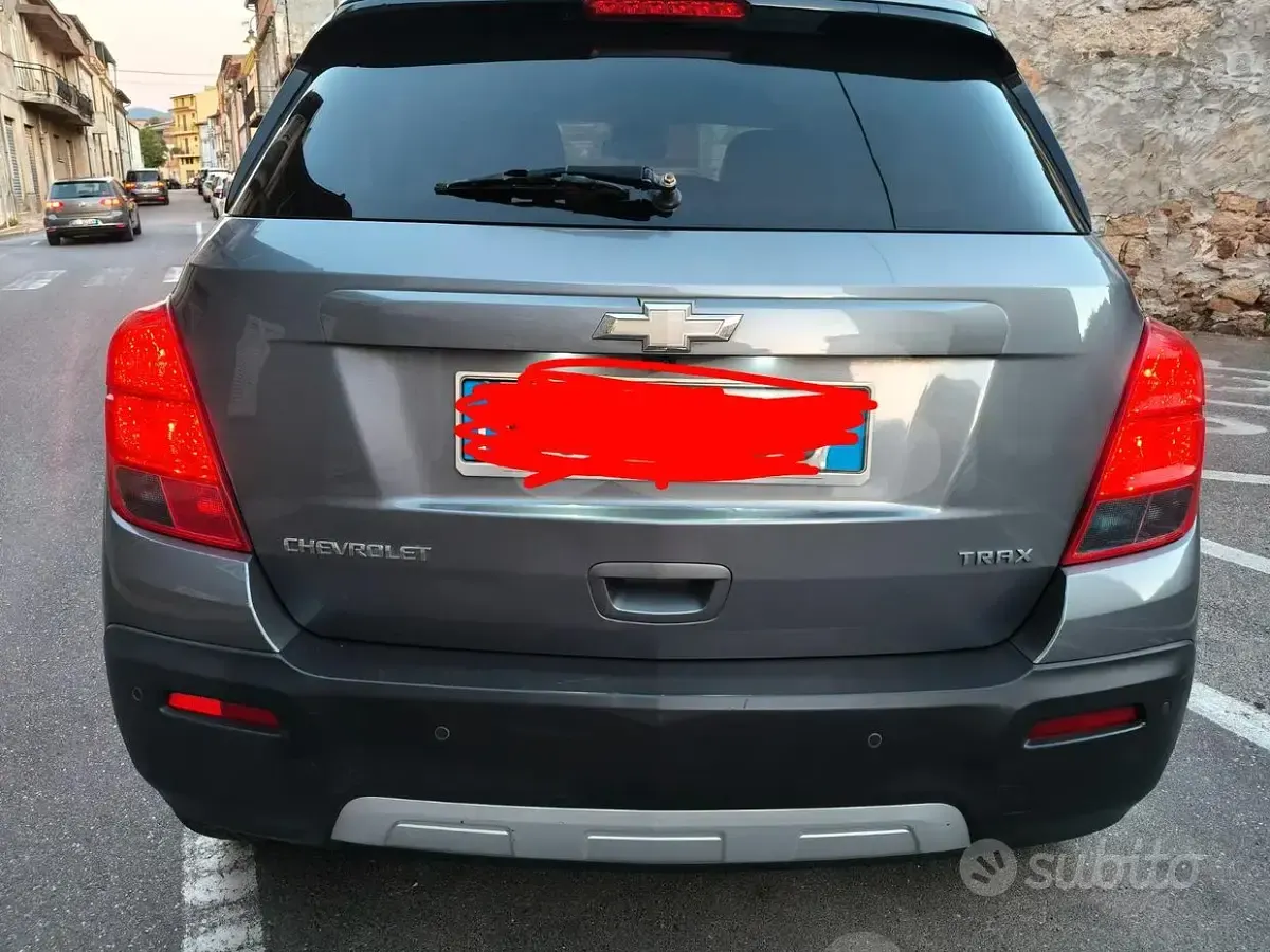Usata Chevrolet Trax 131 CV (96 kW) 2013 Grigio SUV