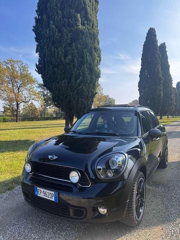 Nero Usata 2012 Mini Cooper SD Countryman SUV | 9500 € (Cara) - Immagine 1/4