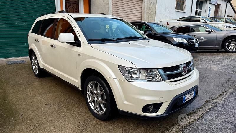 Usata Fiat Freemont Lounge 170 CV (125 kW) 2013 Bianco SUV