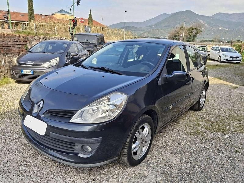 Usata Renault Clio III 68 CV (50 kW) 2007 Grigio Berlina