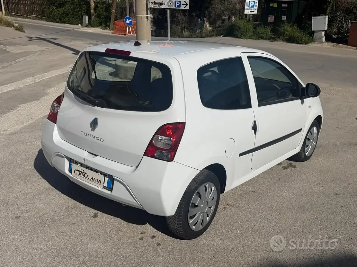 Usata Renault Twingo 58 CV (42 kW) 2010 Bianco Utilitaria