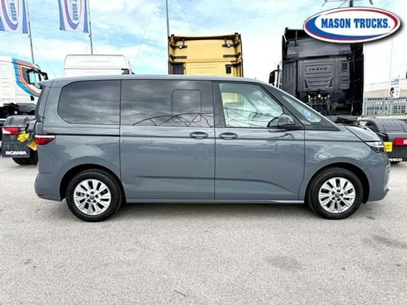 Usata VW Multivan 150 CV (110 kW) 2025 Grigio Monovolume