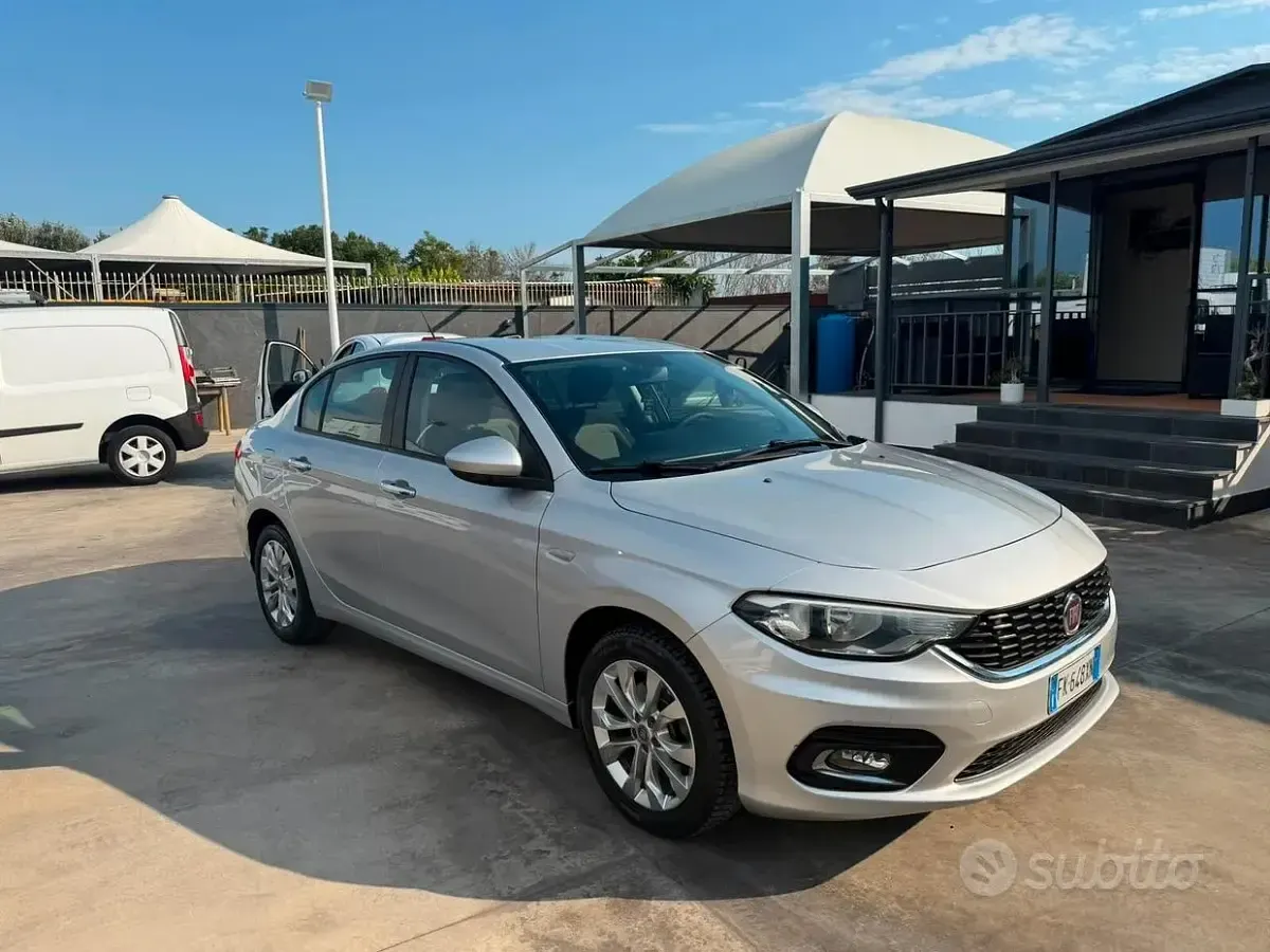 Usata Fiat Tipo Lounge 95 CV (69 kW) 2017 Berlina