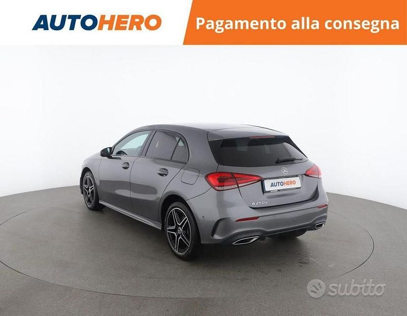 Usata Mercedes A250 Premium 160 CV (117 kW) 2022 Grigio Berlina