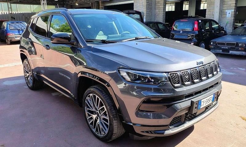 Usata Jeep Compass Summit 131 CV (96 kW) 2025 Grigio SUV