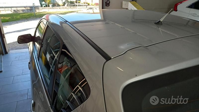 Usata Mazda 3 105 CV (77 kW) 2006 Grigio Berlina