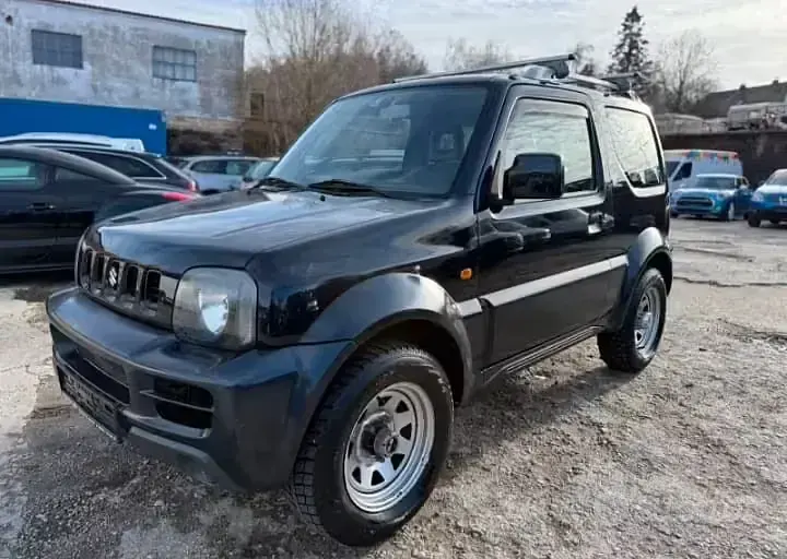 Usata Suzuki Jimny 85 CV (62 kW) 2007 Nero SUV