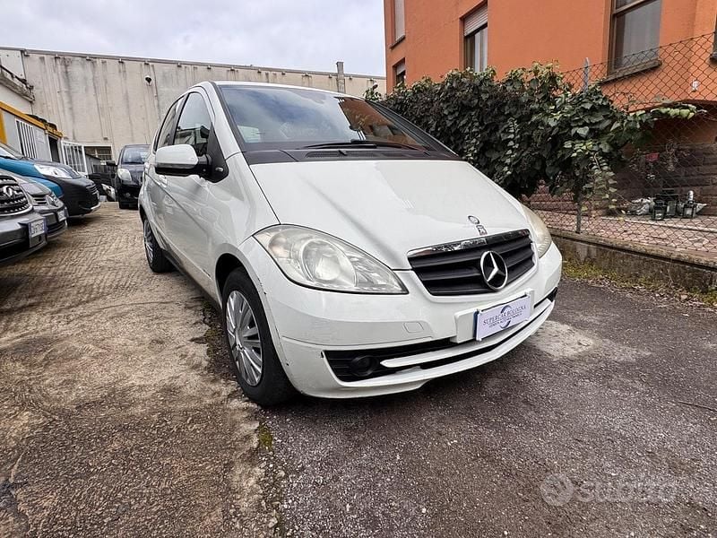 Usata Mercedes A160 Elegance 95 CV (69 kW) 2010 Bianco Berlina
