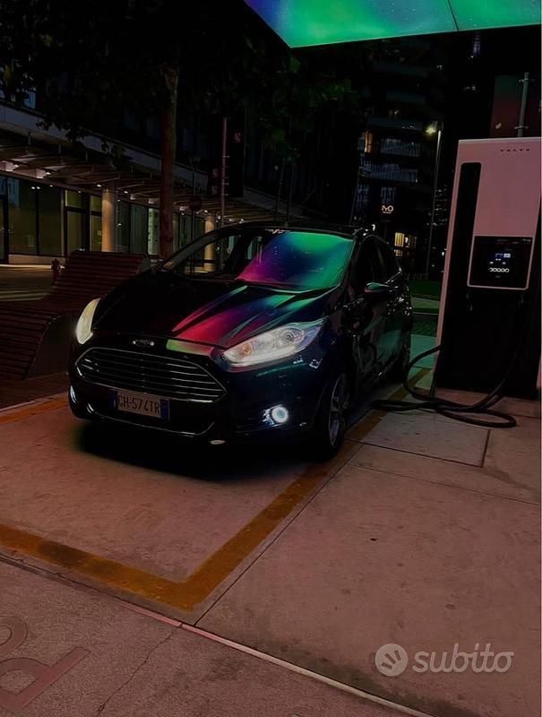 Usata Ford Fiesta 125 CV (91 kW) 2013 Utilitaria