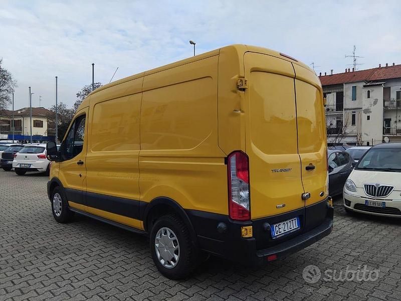 Usata Ford Transit Trend 131 CV (96 kW) 2021 Giallo / pastello Berlina