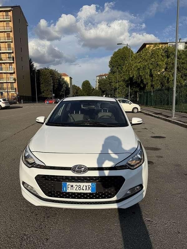 Usata Hyundai i20 Comfort 84 CV (61 kW) 2017 Utilitaria