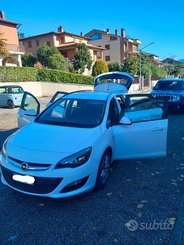 Usata Opel Astra 2016 Bianco Station wagon