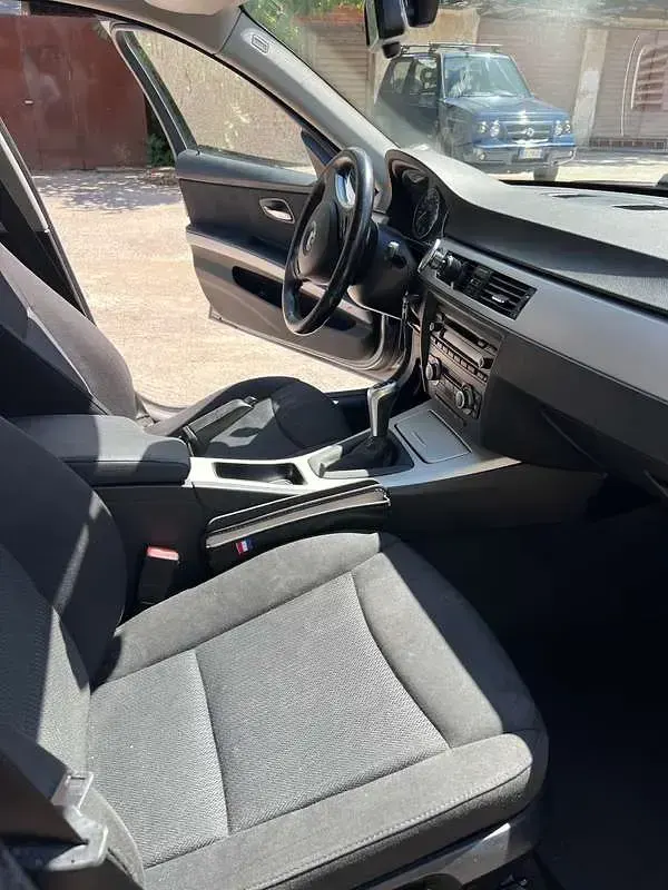 Usata BMW 320 177 CV (130 kW) 2009 Grigio Berlina