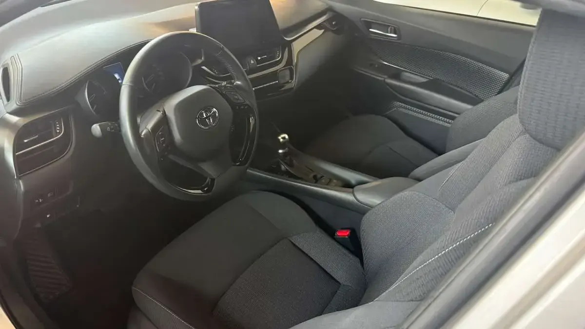 Usata Toyota C-HR Trend 98 CV (72 kW) 2018 Grigio SUV