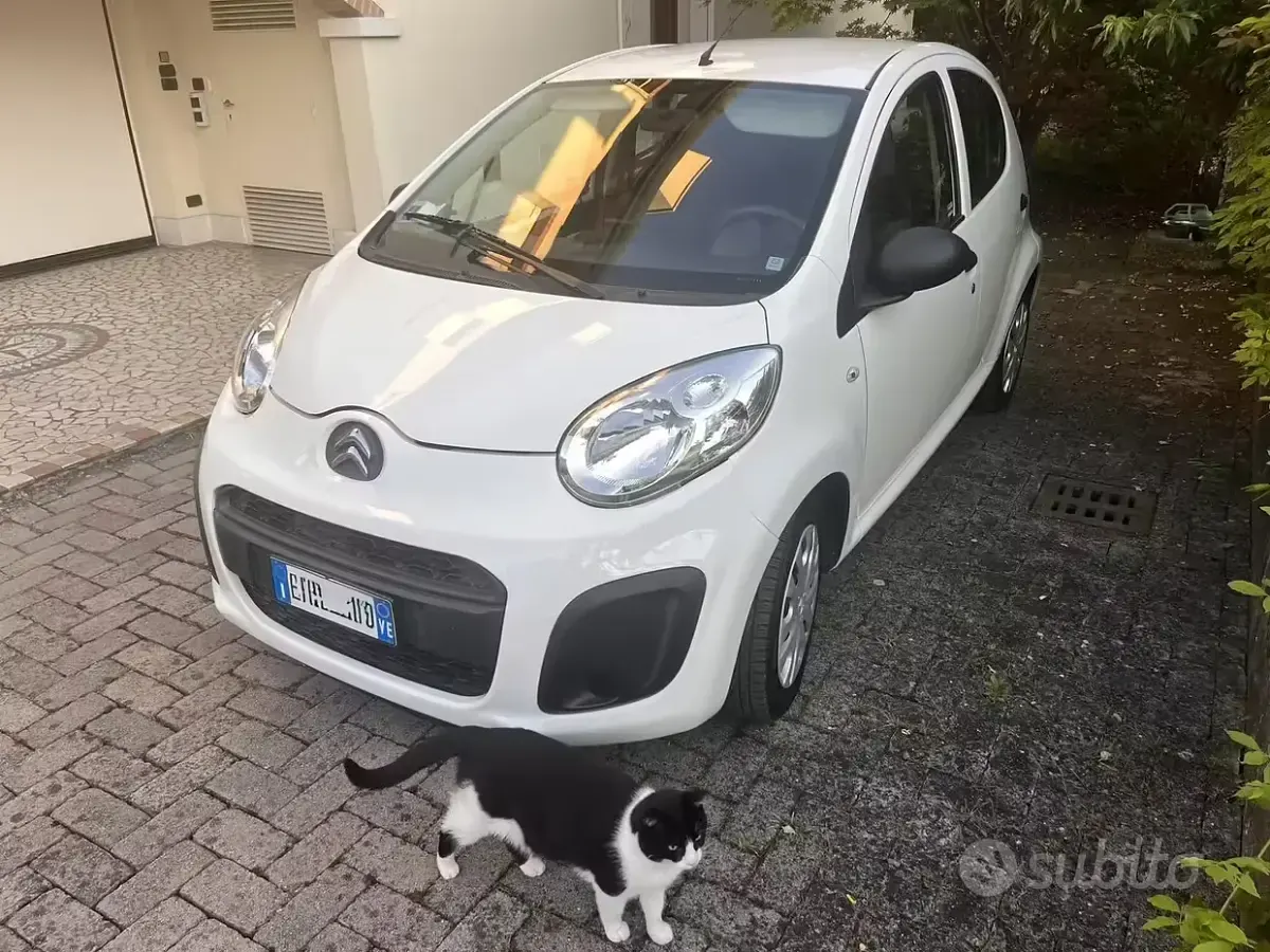 Usata Citroën C1 68 CV (50 kW) 2013 Bianco Utilitaria