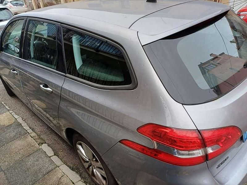 Begagnad Peugeot 308 Business-Line 131 HK (96 kW) 2020 Grå Kombi