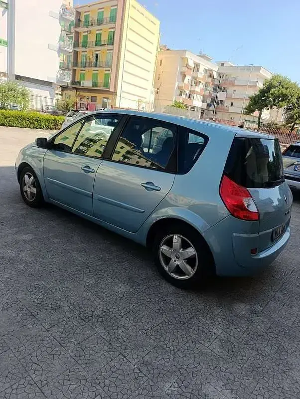 Usata Renault Scénic Dynamique 106 CV (77 kW) 2007 Monovolume