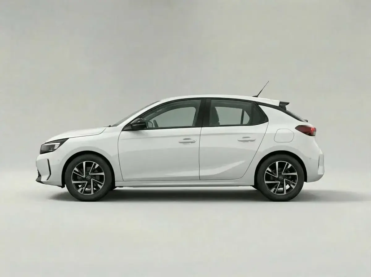 Usata Opel Corsa-e 56 kW (77 CV) 2024 Bianco Utilitaria