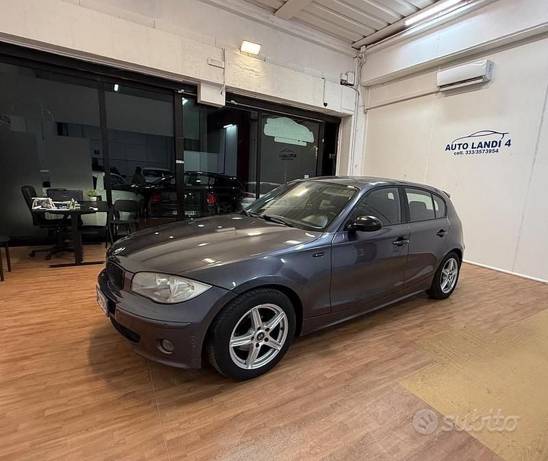 Usata BMW 120 163 CV (119 kW) 2005 Grigio Utilitaria