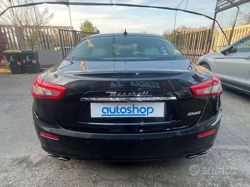 Usata Maserati Ghibli 275 CV (202 kW) 2014 Nero Berlina