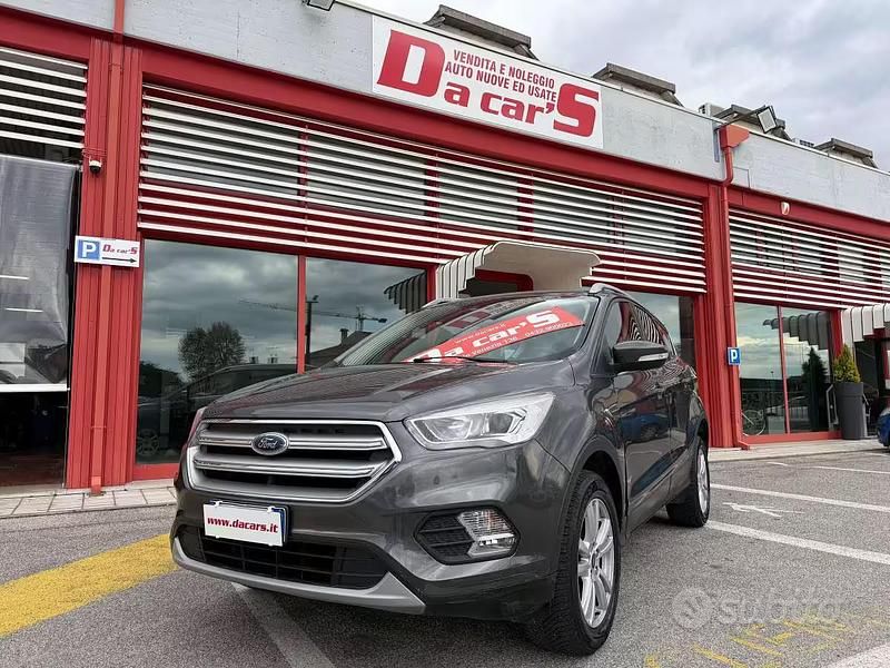 Usata Ford Kuga S 120 CV (88 kW) 2019 Grigio SUV