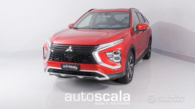 Usata Mitsubishi Eclipse Cross Instyle 98 CV (72 kW) 2022 Rosso SUV