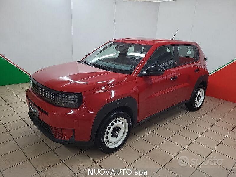 Usata Fiat Grande Panda Red 82 kW (112 CV) 2025 Rosso Utilitaria