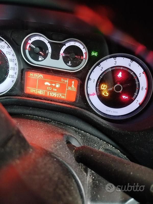 Begagnad Fiat 500L 85 HK (62 kW) 2018 Grå Minibuss