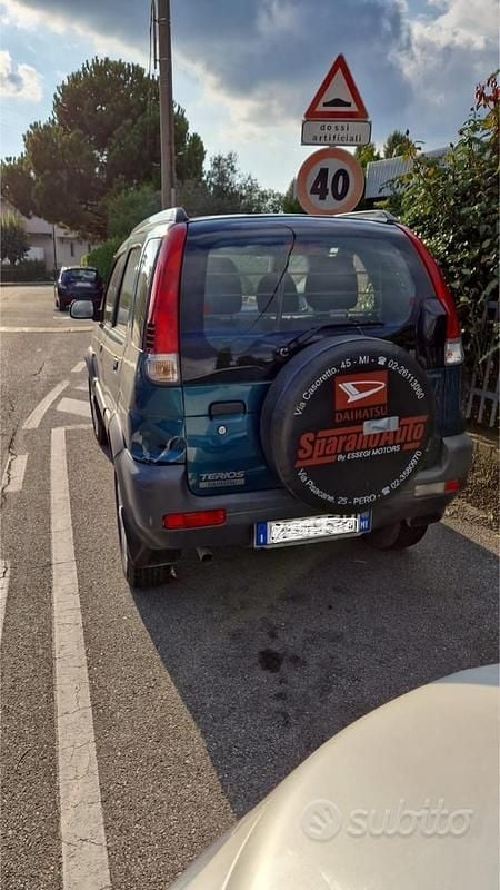 Usata Daihatsu Terios 86 CV (63 kW) 2002 Verde SUV