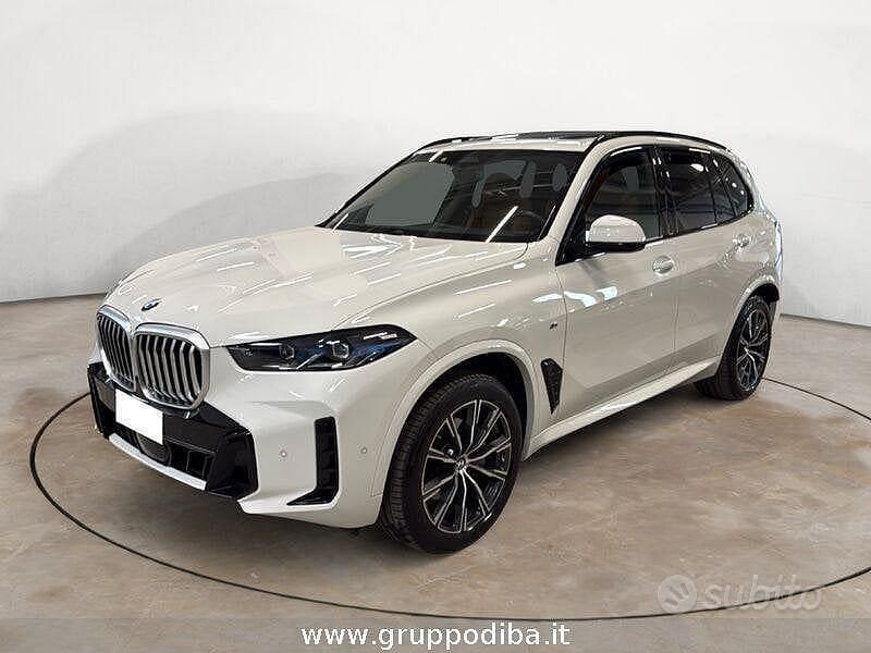 Bianco Usata 2023 BMW X5 M Sport SUV | 66.000 € - Immagine 1/4