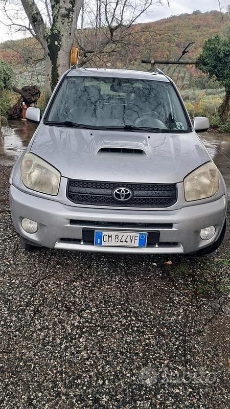 Usata Toyota RAV4 2004 SUV
