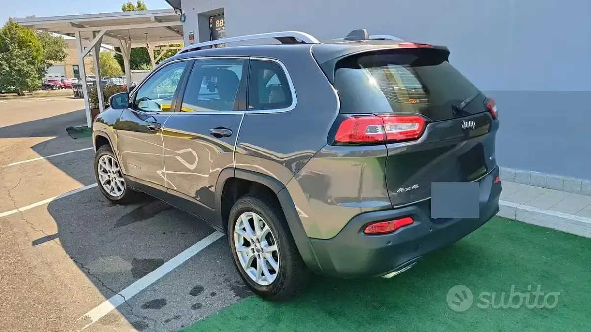 Usata Jeep Cherokee 200 CV (147 kW) 2018 Grigio SUV