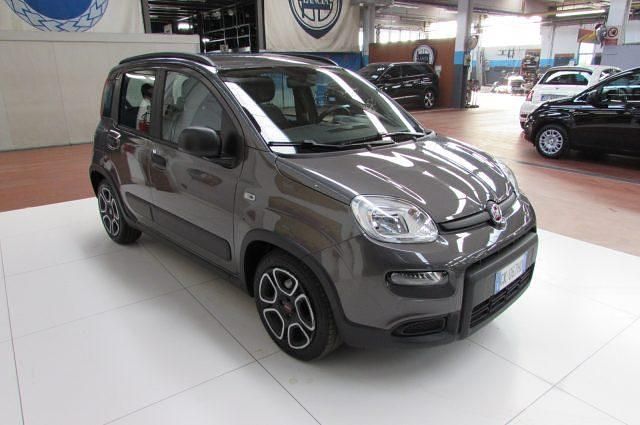 Usata Fiat Panda City Life 70 CV (51 kW) 2022 Grigio scuro Utilitaria