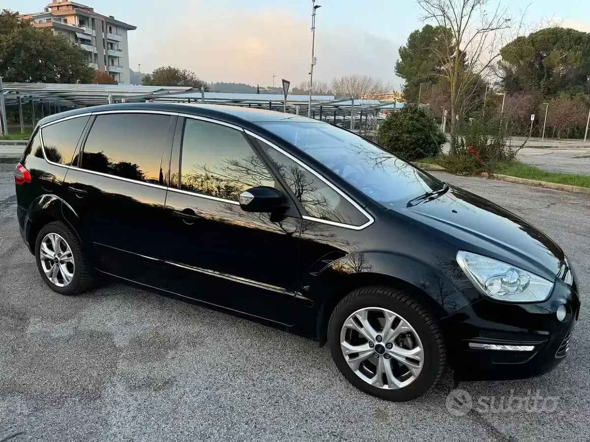 Usata Ford S-MAX S 163 CV (119 kW) 2013 Monovolume
