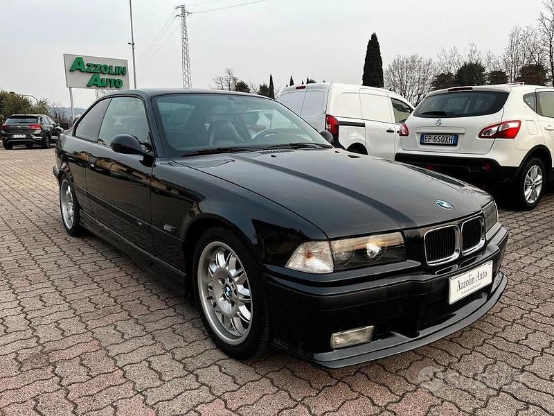 Usata BMW M3 Efficient Dynamics 321 CV (236 kW) 1996 Nero Coupé